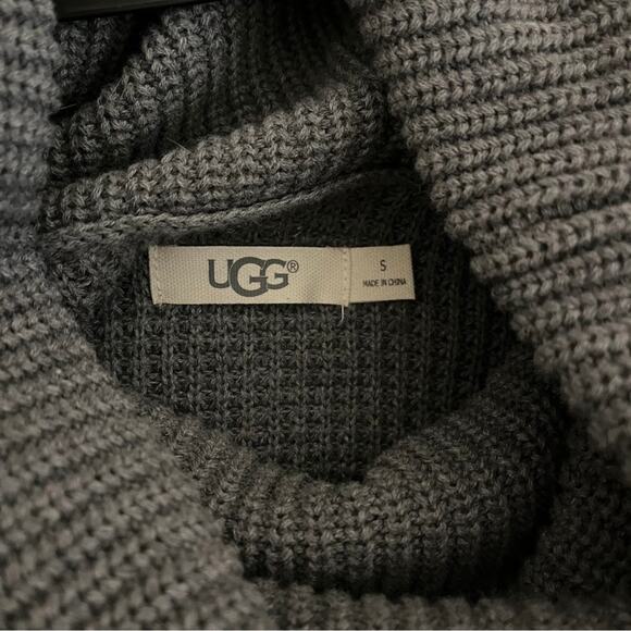 UGG Australia Cowl Neck Tunic Sweater Black Bear 1013540 Comfy Casual Small - Picture 7 of 8